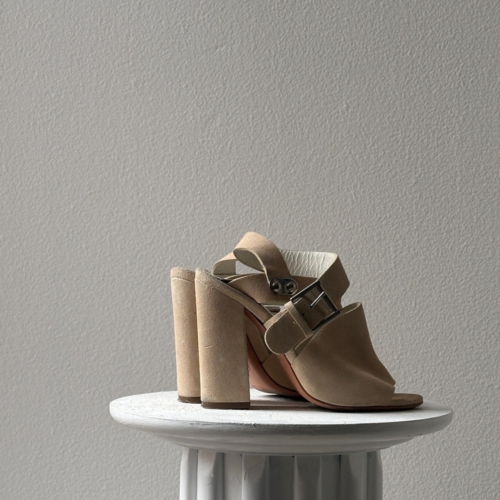Alexander McQueen Chic Beige Heeled Sandals with Buckle